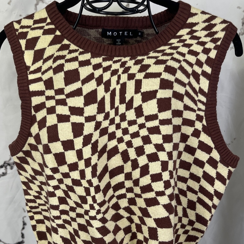 Motel Rocks Gaira Knit Vest Sweater Brown Cream Square Flag Crewneck Sleeveless - Picture 2 of 9